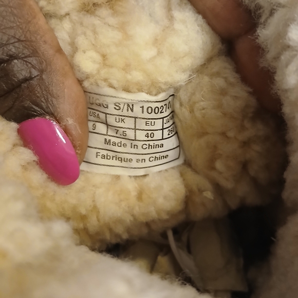 UGG Ellee Boots size 9 - Picture 8 of 10